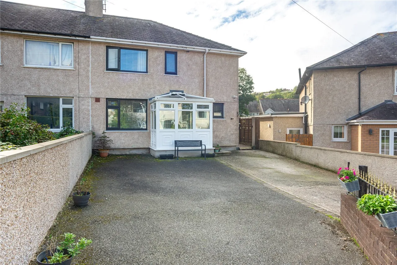 3 bed house for sale, Pennant Crescent, Ba