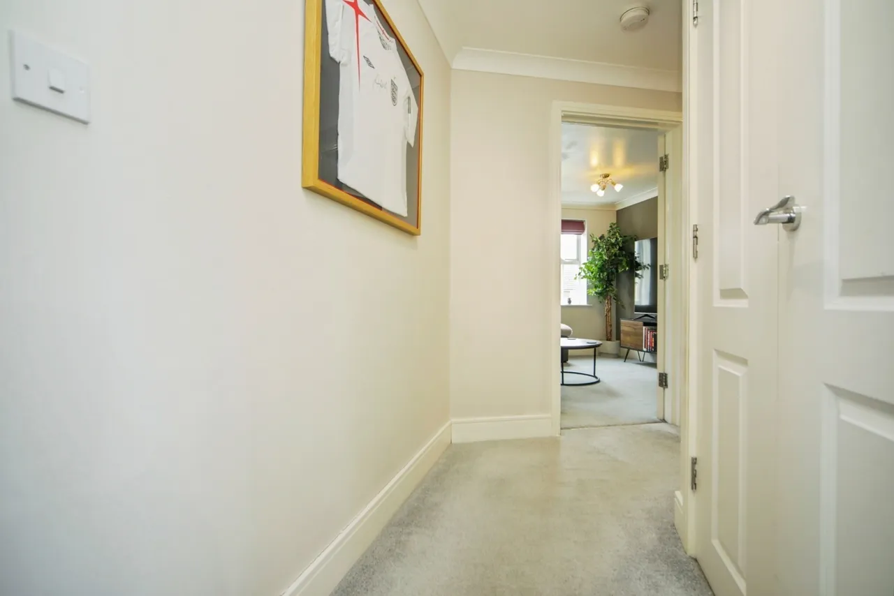 Nuthatch Close, Stowmarket, Suffolk, IP14, photo 9