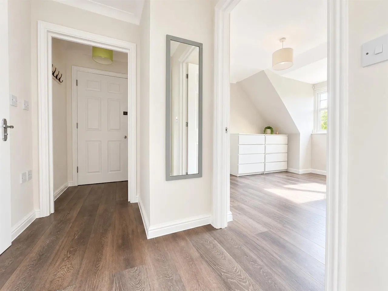 Pannells Court, Hounslow, photo 2