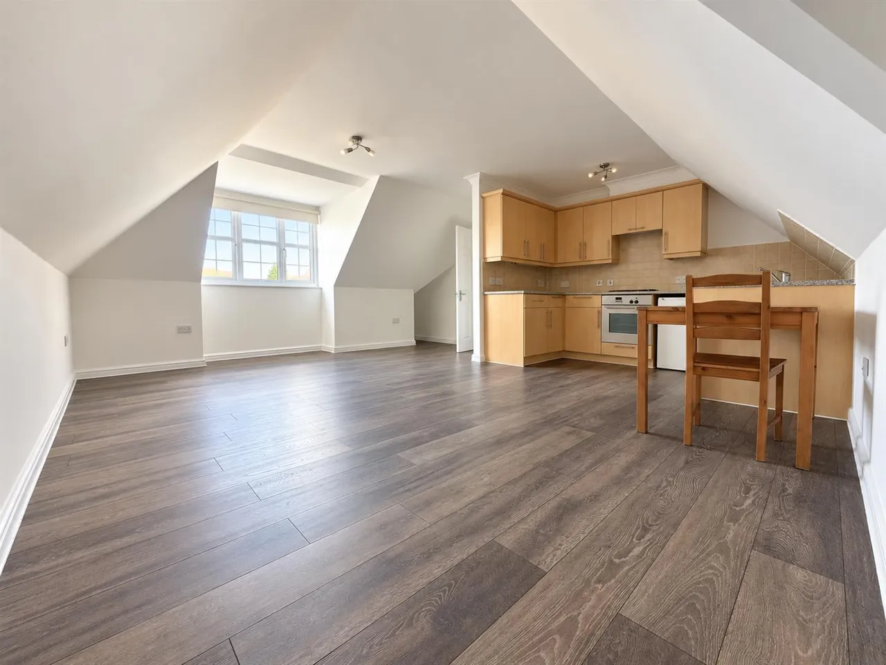 Pannells Court, Hounslow, photo 8