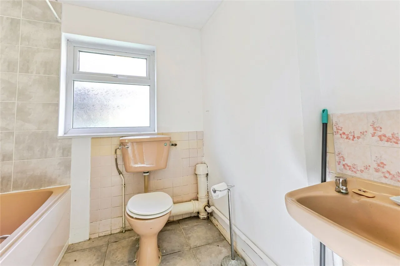 Alcombe Road, Northampton, Northamptonshire, NN1, photo 8
