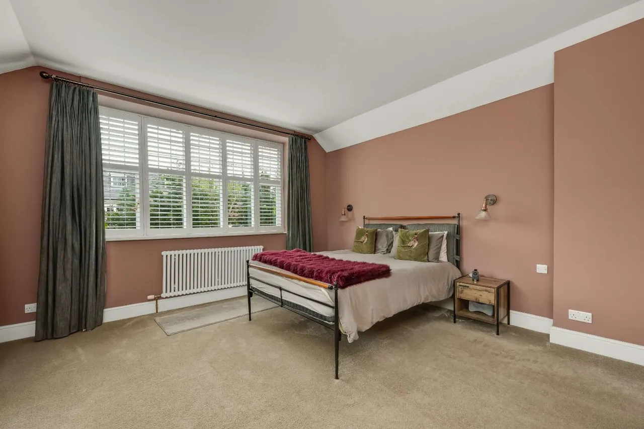 Home Farm Close, Esher, Surrey, KT10 9HA, photo 12