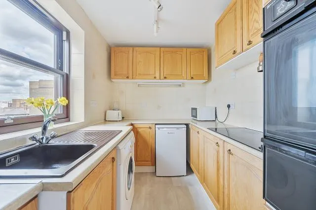 2 bed flat for sale, St. Johns Wood Road, London, NW8