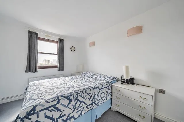 St. Johns Wood Road, London, NW8, photo 2