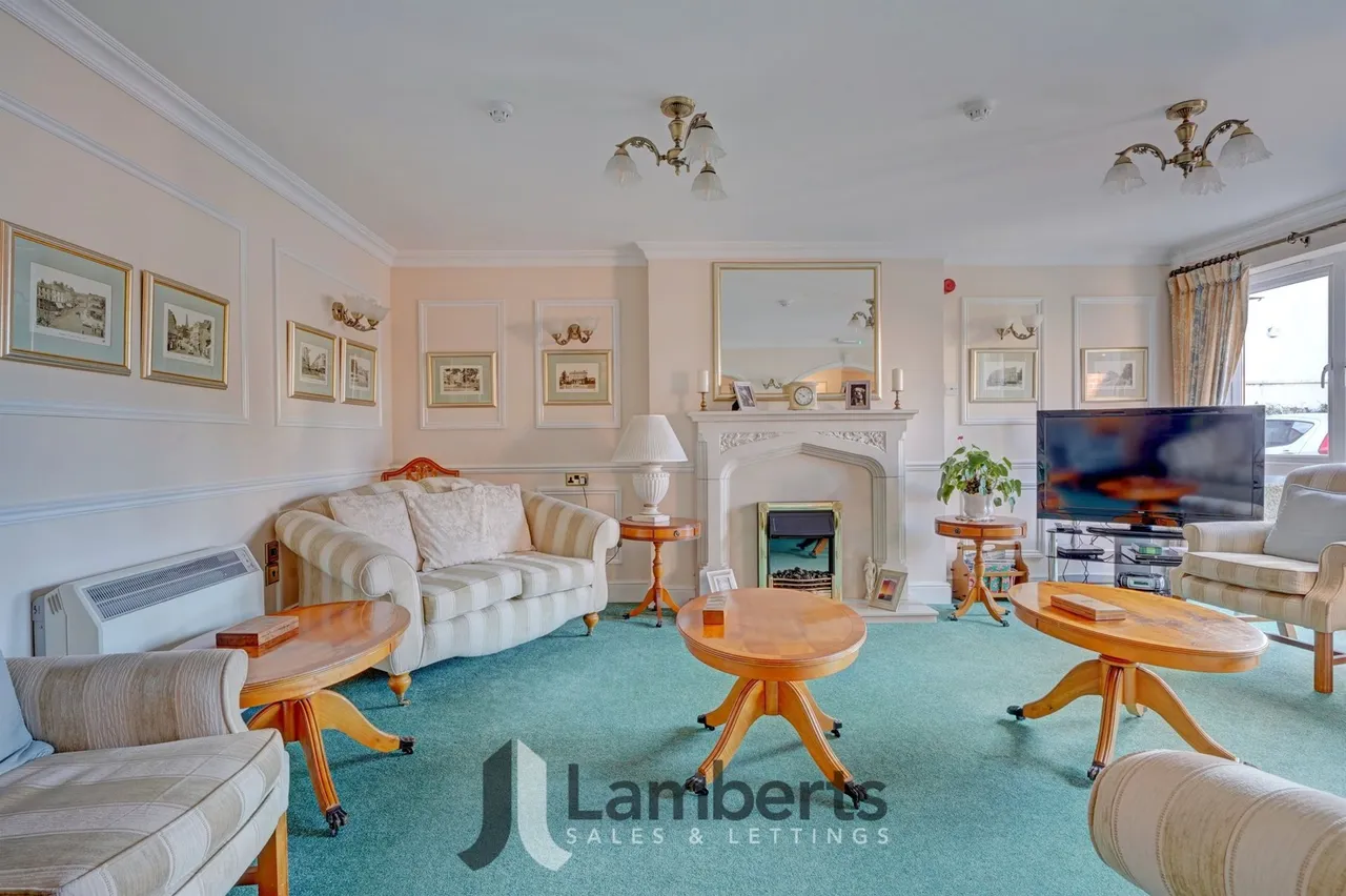 25 Pardoe Court New Road, Studley, photo 10