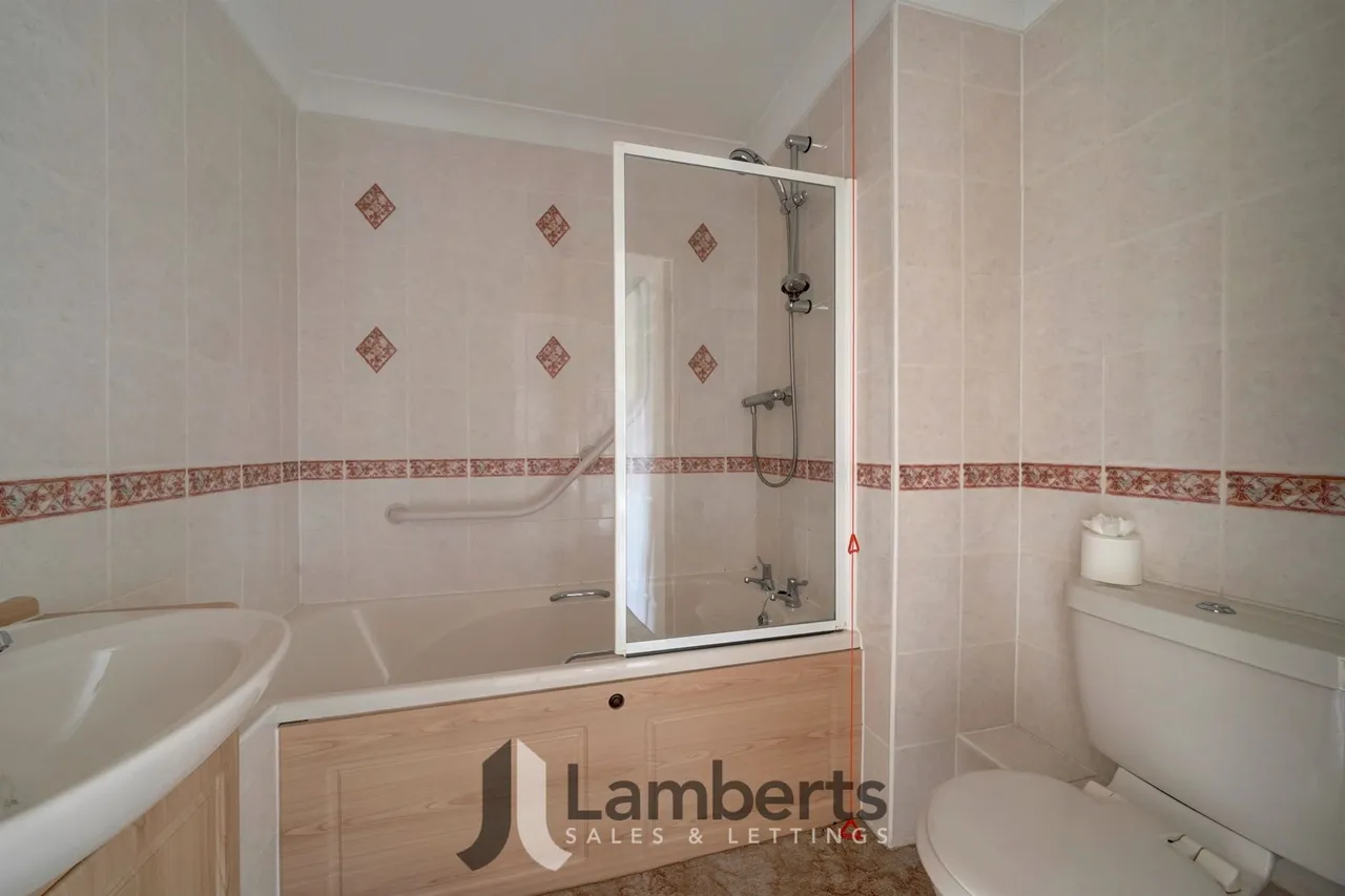 25 Pardoe Court New Road, Studley, photo 6