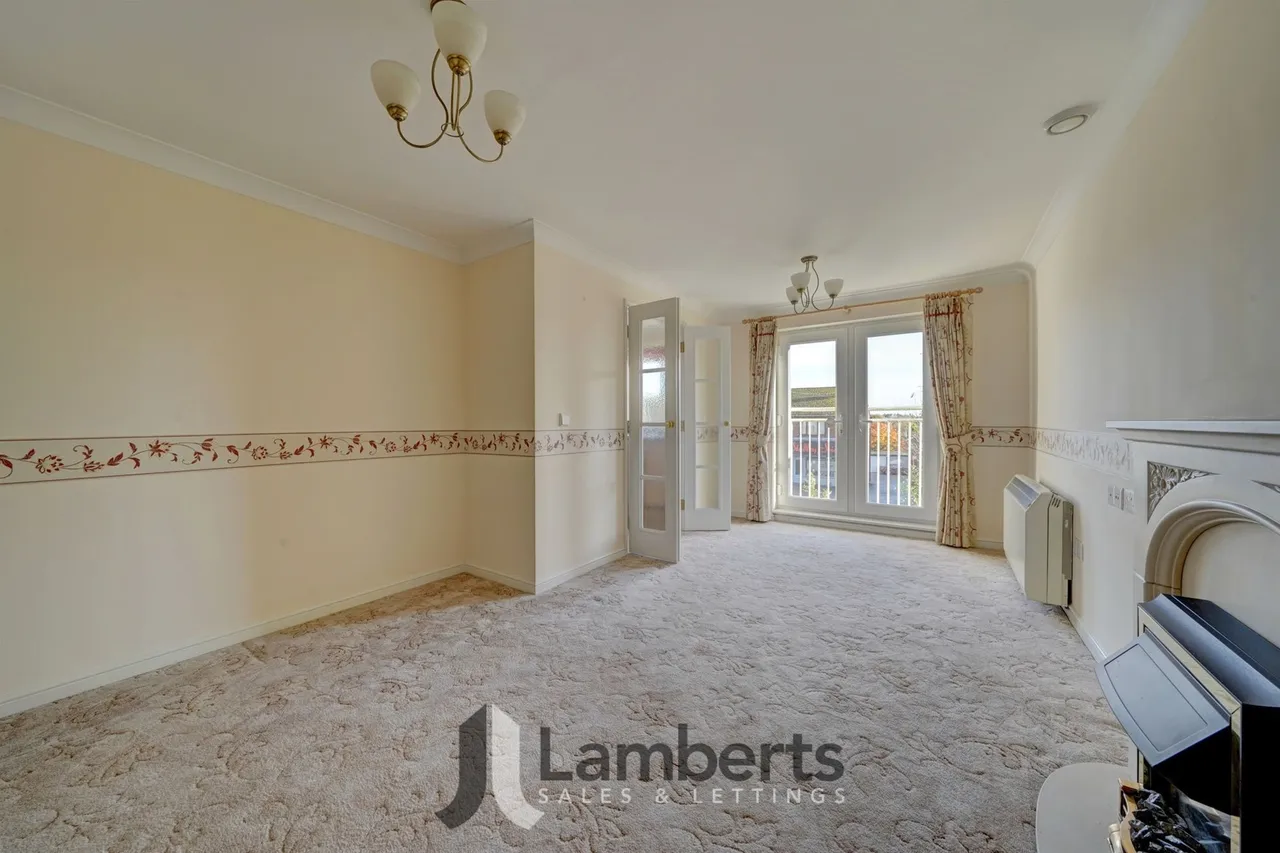 25 Pardoe Court New Road, Studley, photo 9