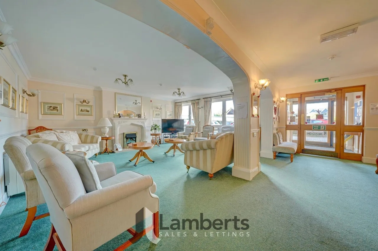 25 Pardoe Court New Road, Studley, photo 14