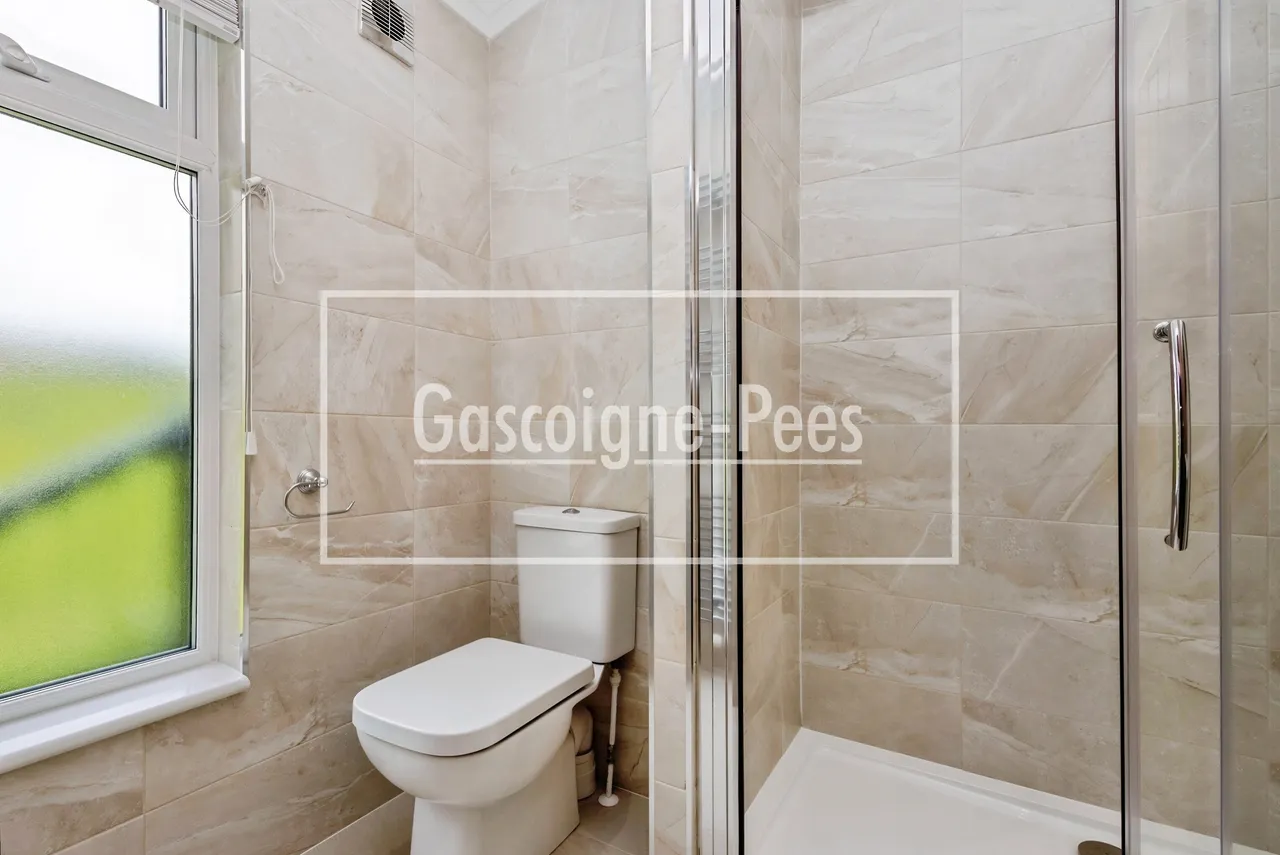 Portsmouth Road, Thursley, GU8, photo 8