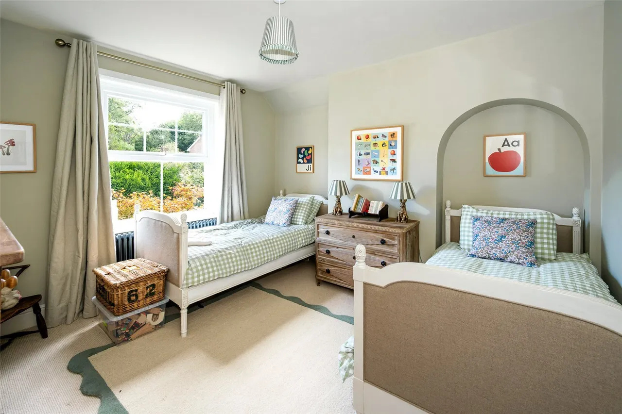 The Cliff, Bryanston, DT11, photo 19