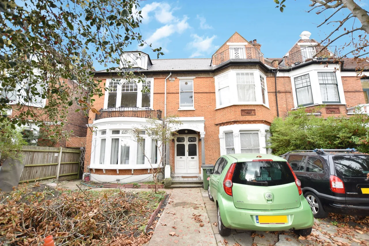 Little Heath, Charlton, SE7 8EB, photo 6