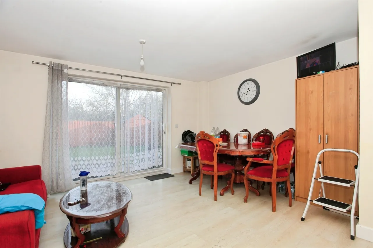 Phoenix Close, Peterborough, PE2, photo 5