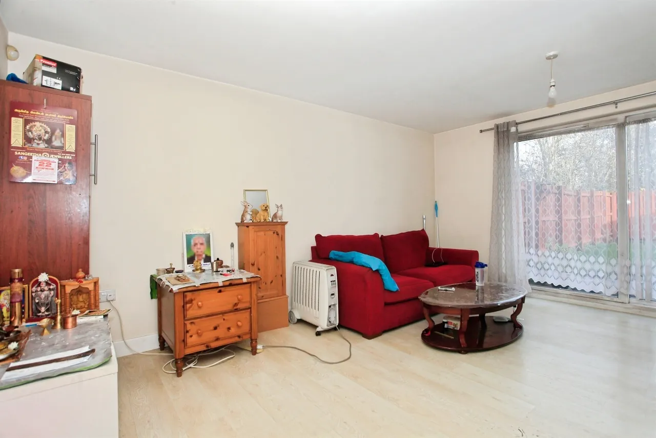 Phoenix Close, Peterborough, PE2, photo 4