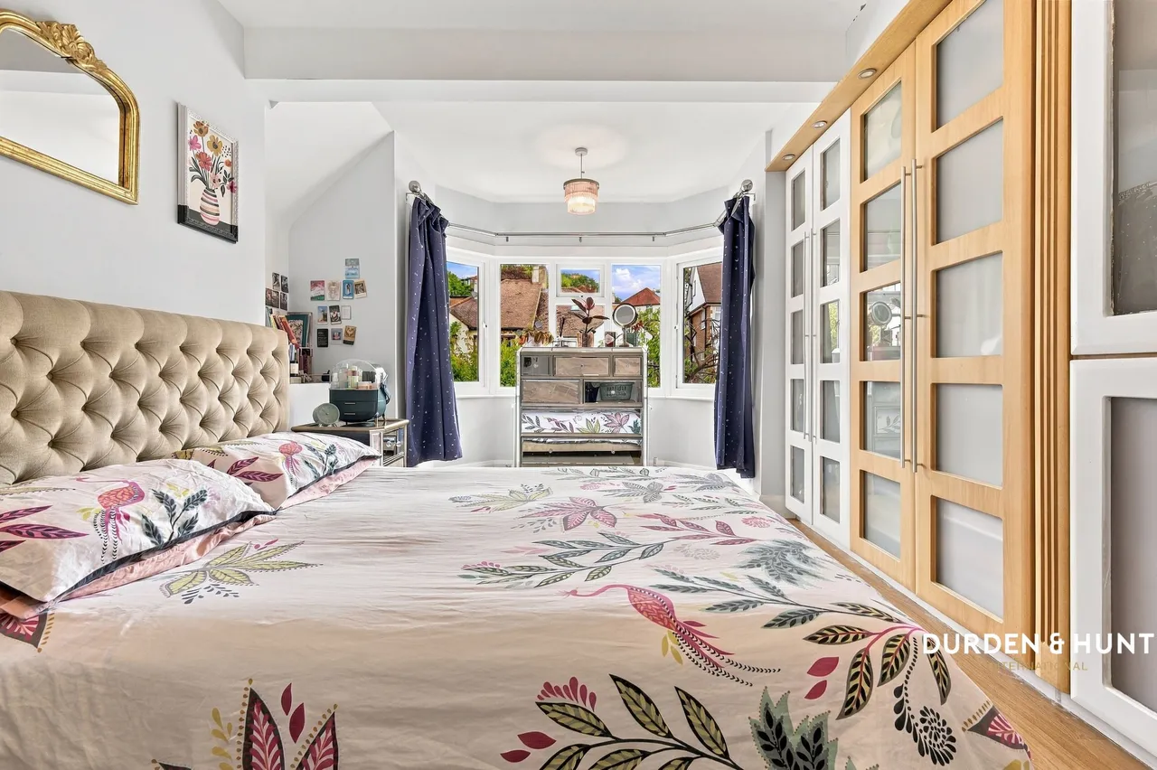 Harwater Drive, Loughton, IG10, photo 12