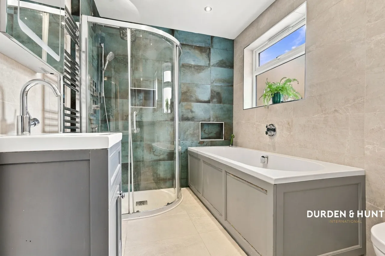 Harwater Drive, Loughton, IG10, photo 18