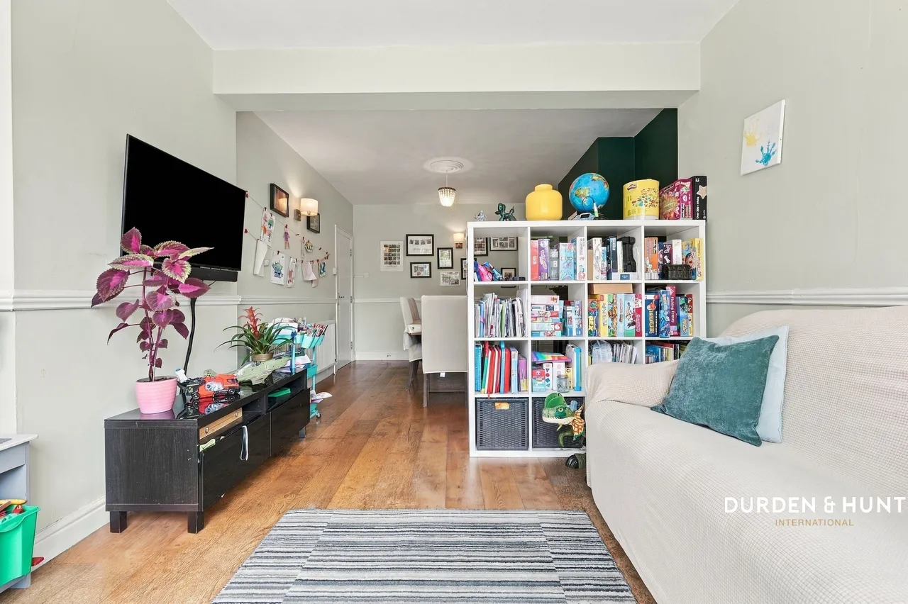 Harwater Drive, Loughton, IG10, photo 5