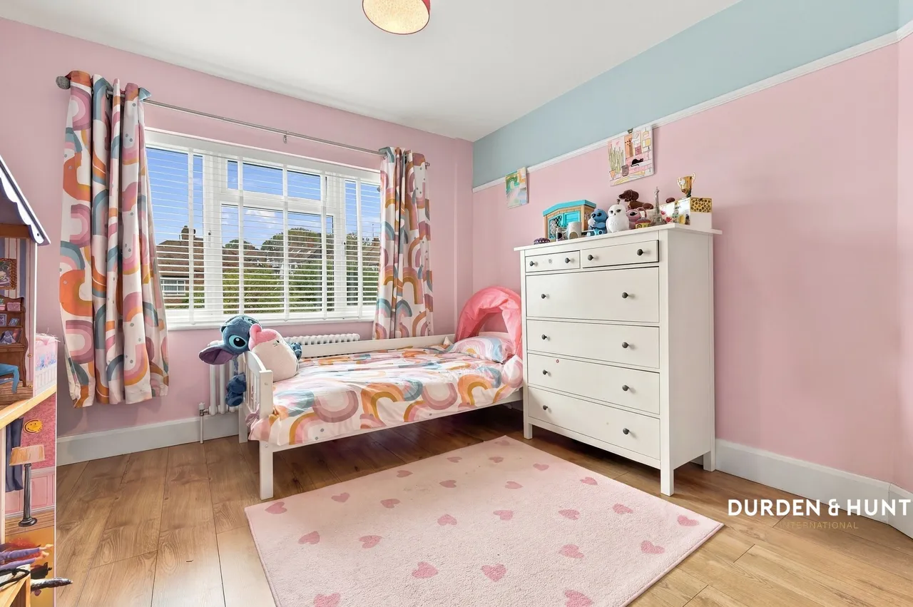 Harwater Drive, Loughton, IG10, photo 14