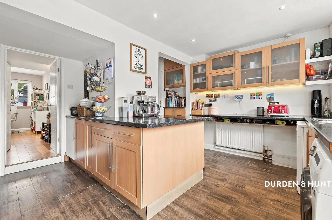 Harwater Drive, Loughton, IG10, photo 8