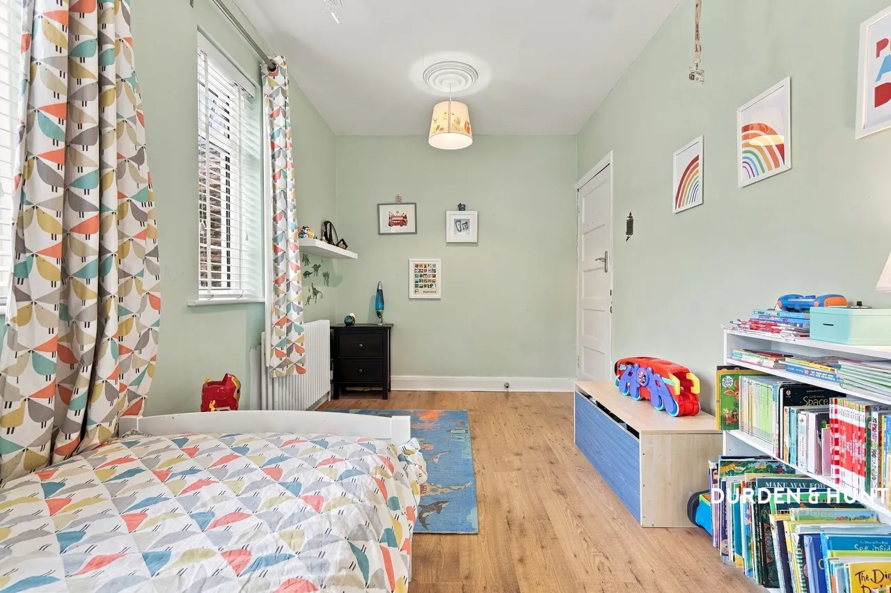 Harwater Drive, Loughton, IG10, photo 16