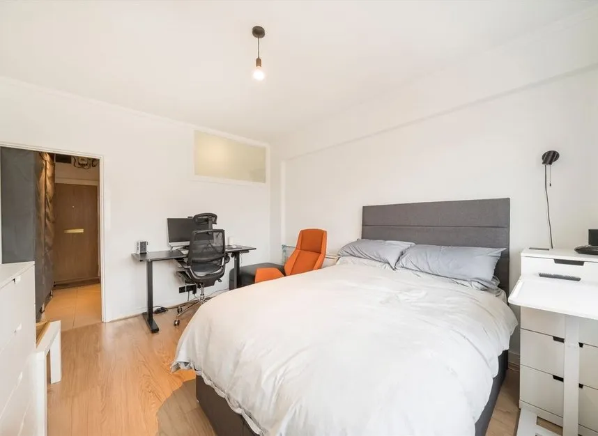 Woburn Place, Bloomsbury, WC1H, photo 3