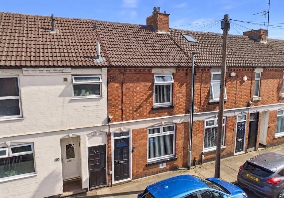 3 bed house for sale — Cambridge Street, Kettering, Northamptonshire, NN16