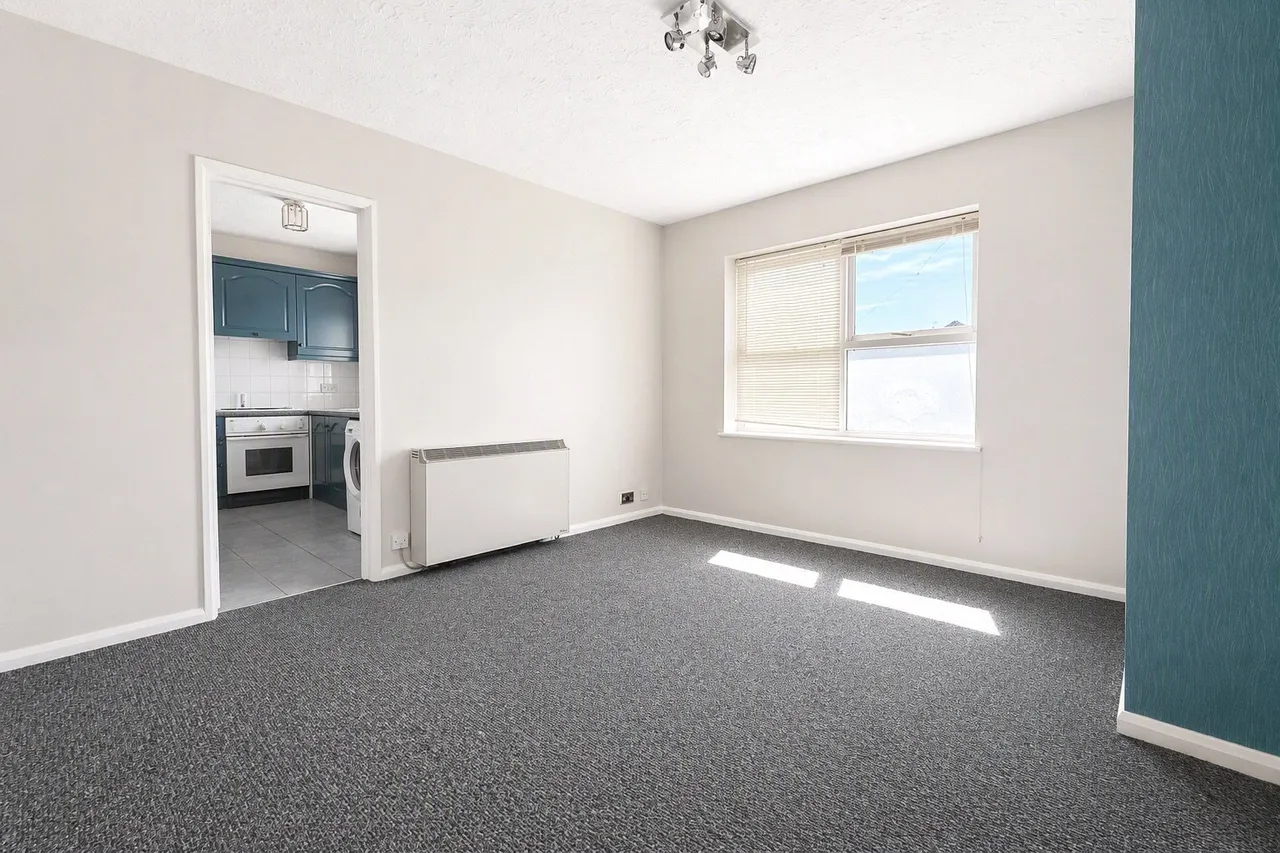 Sanders Road, Canvey Island, Essex, SS8, photo 3