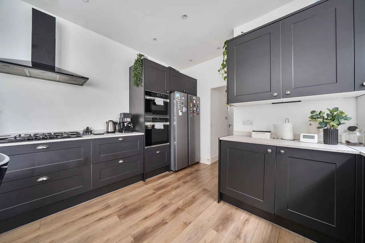 Lawrence Road, Ealing, W5, photo 2
