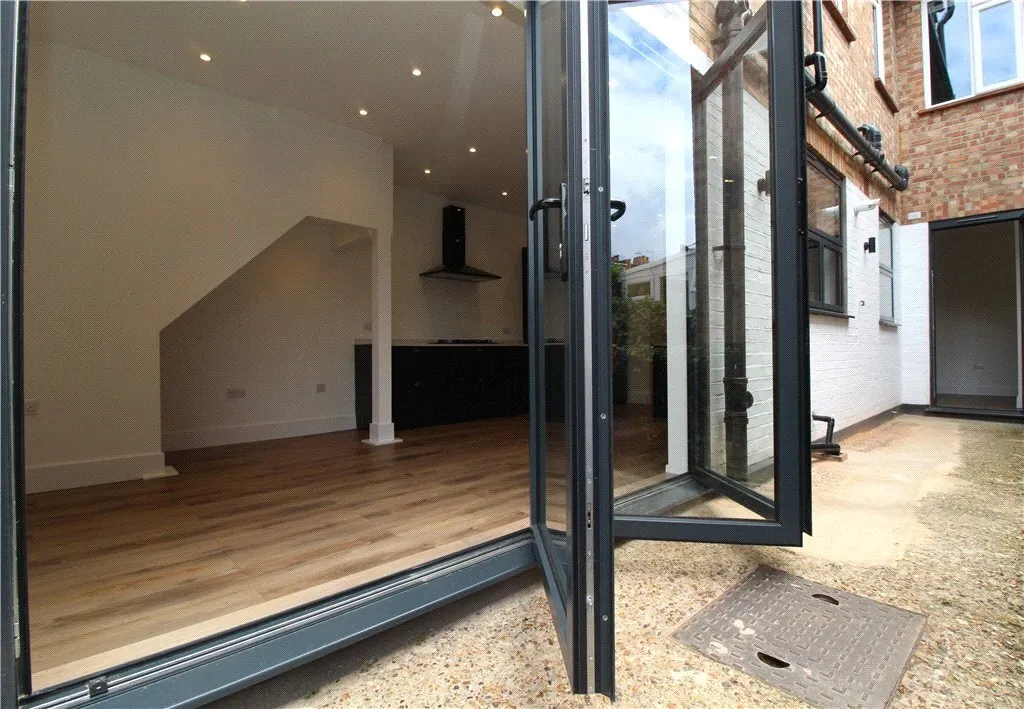 Lawrence Road, Ealing, W5, photo 27