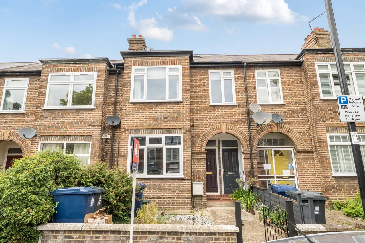 2 bed flat for sale, Lawrence Road, Ealing, W5