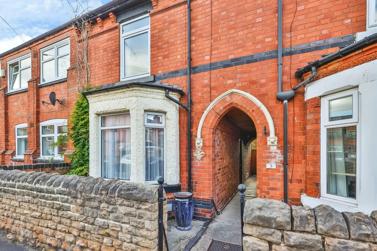 2 bed house for sale, Co-Operative Avenue, Hucknall, NG15