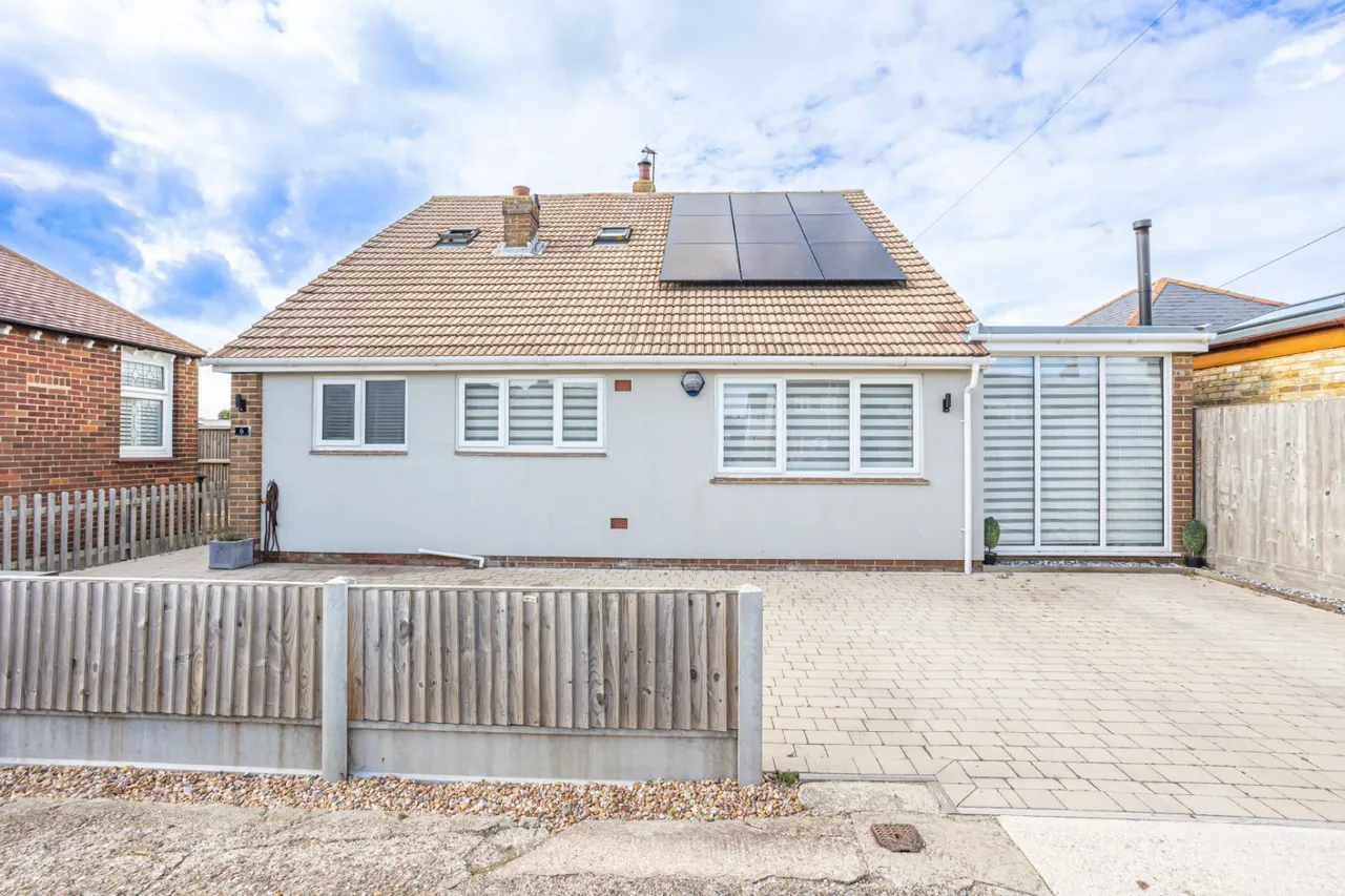 4 bed house for sale, Wellesley Close, Westgate-on-Sea, CT8