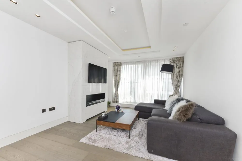 1 bed flat for sale, Kensington High Street, London, W14