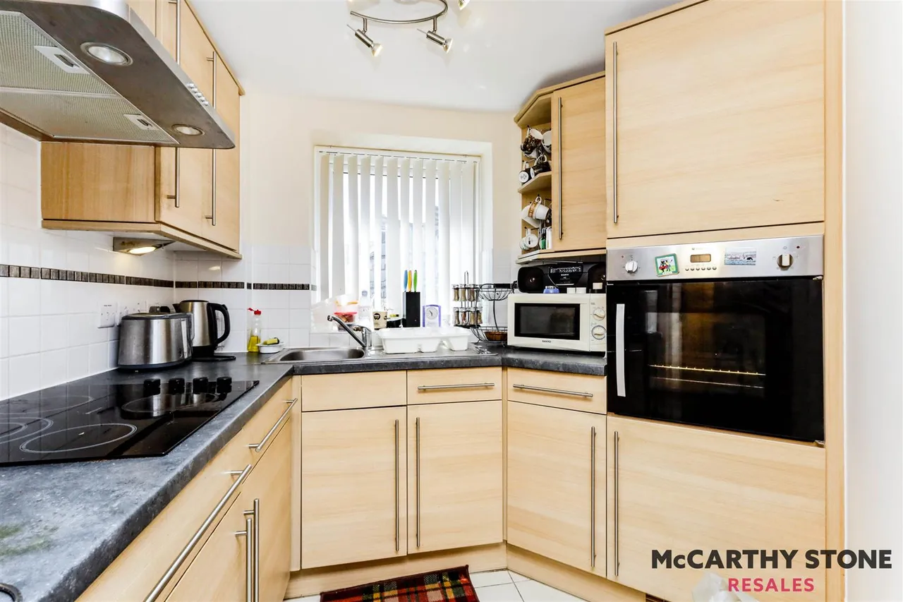 Jevington Gardens, Eastbourne, BN21, photo 4