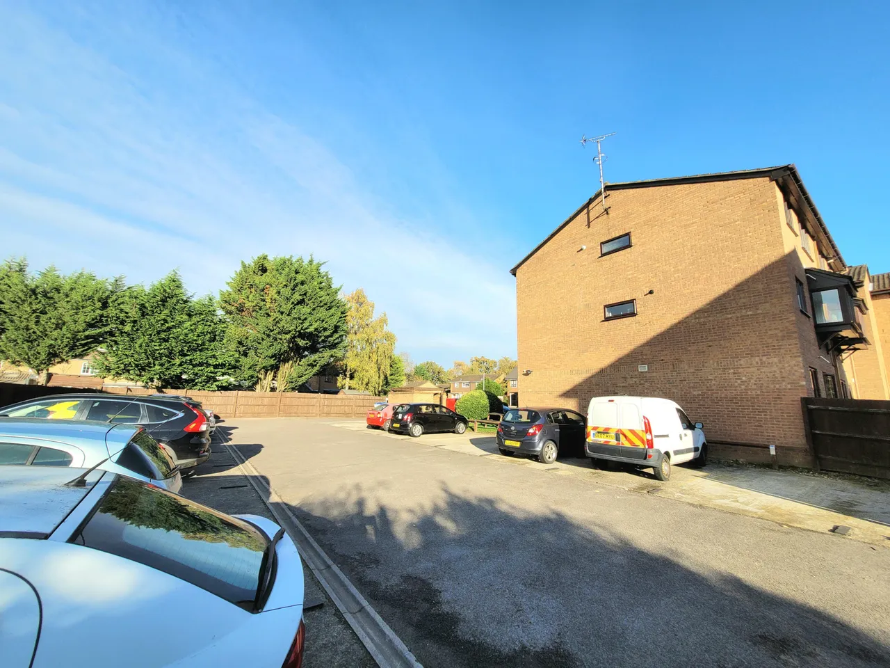 King George Avenue, Watford, WD18, photo 5