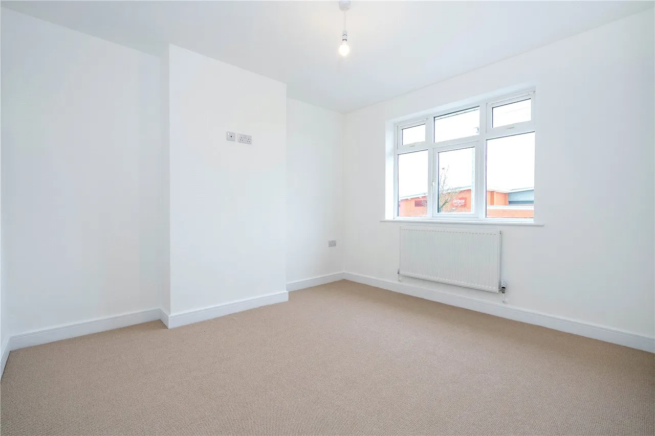 Exeter Street, Bourne, PE10, photo 12