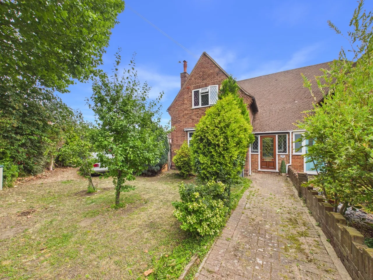 3 bed queens avenue, feltham,tw13 for sale, Feltham