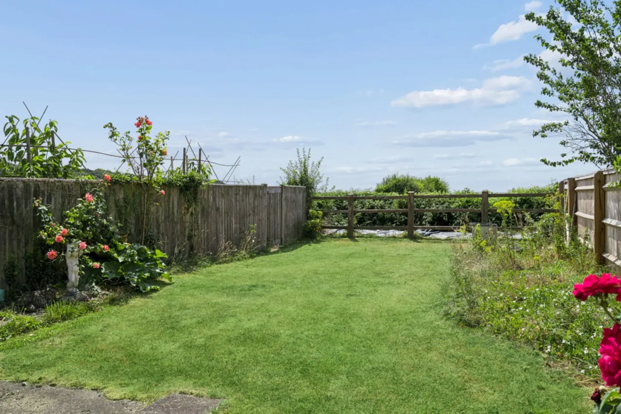 Heath End Road, Flackwell Heath, HP10, photo 20