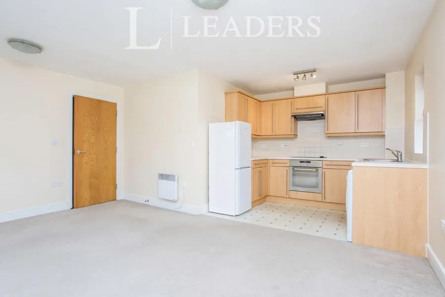 Victoria Place, Woking, GU21, photo 4