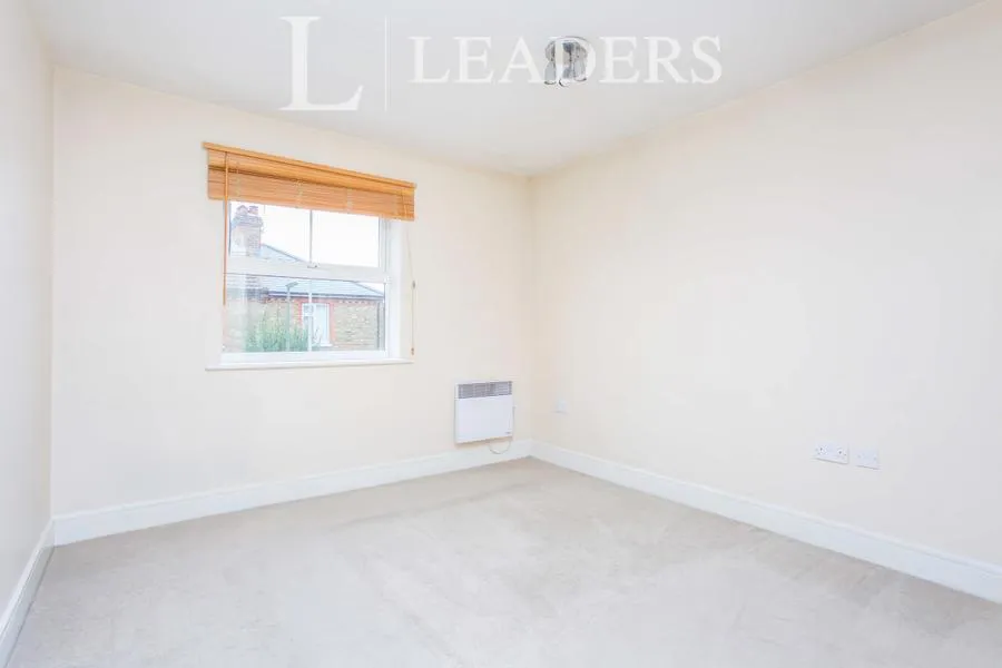 Victoria Place, Woking, GU21, photo 8