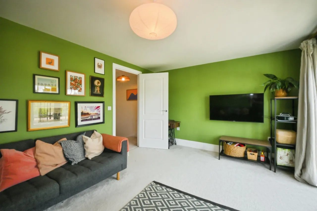 Apollo Chase, Ely, CB7, photo 10