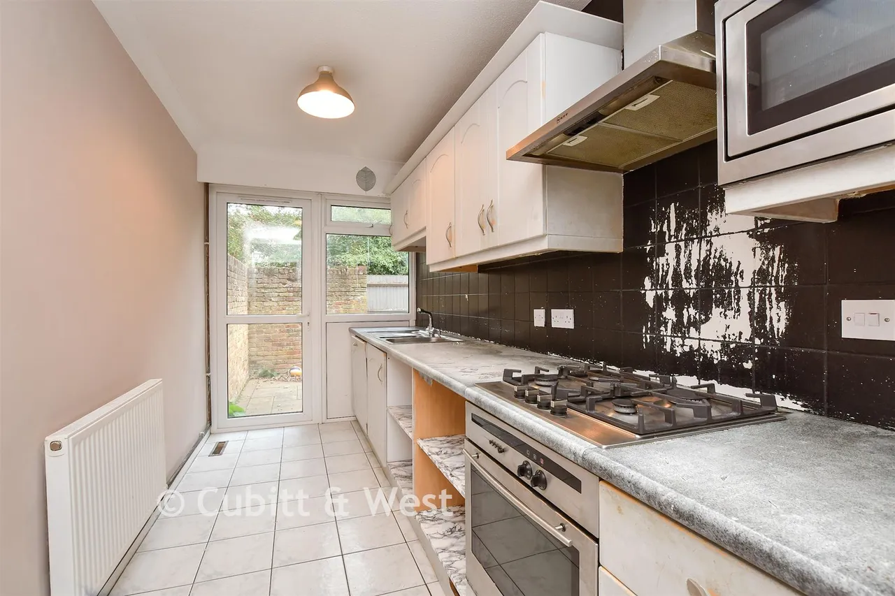 Tipton Drive, Croydon, CR0, photo 9