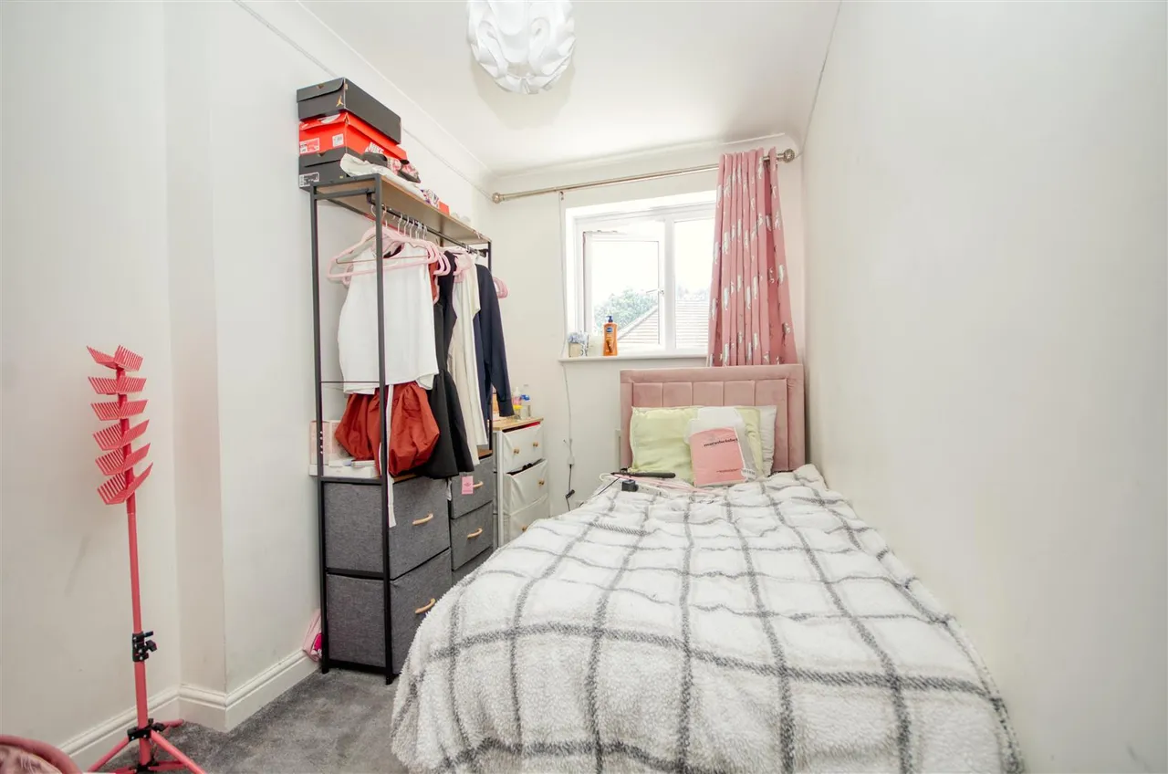 Rose Close, Hedge End, Southampton, SO30 2GR, photo 10