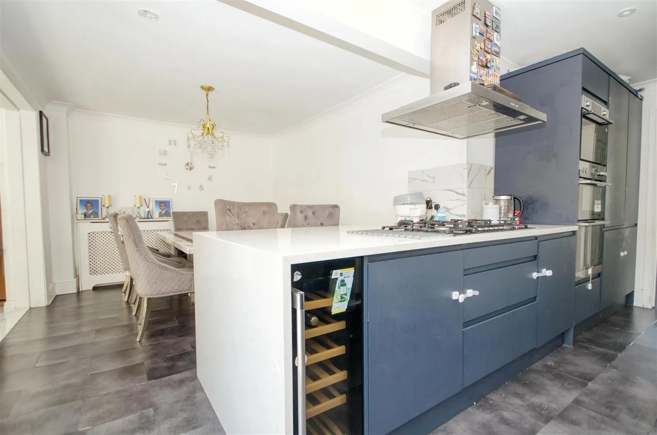 Rose Close, Hedge End, Southampton, SO30 2GR, photo 6