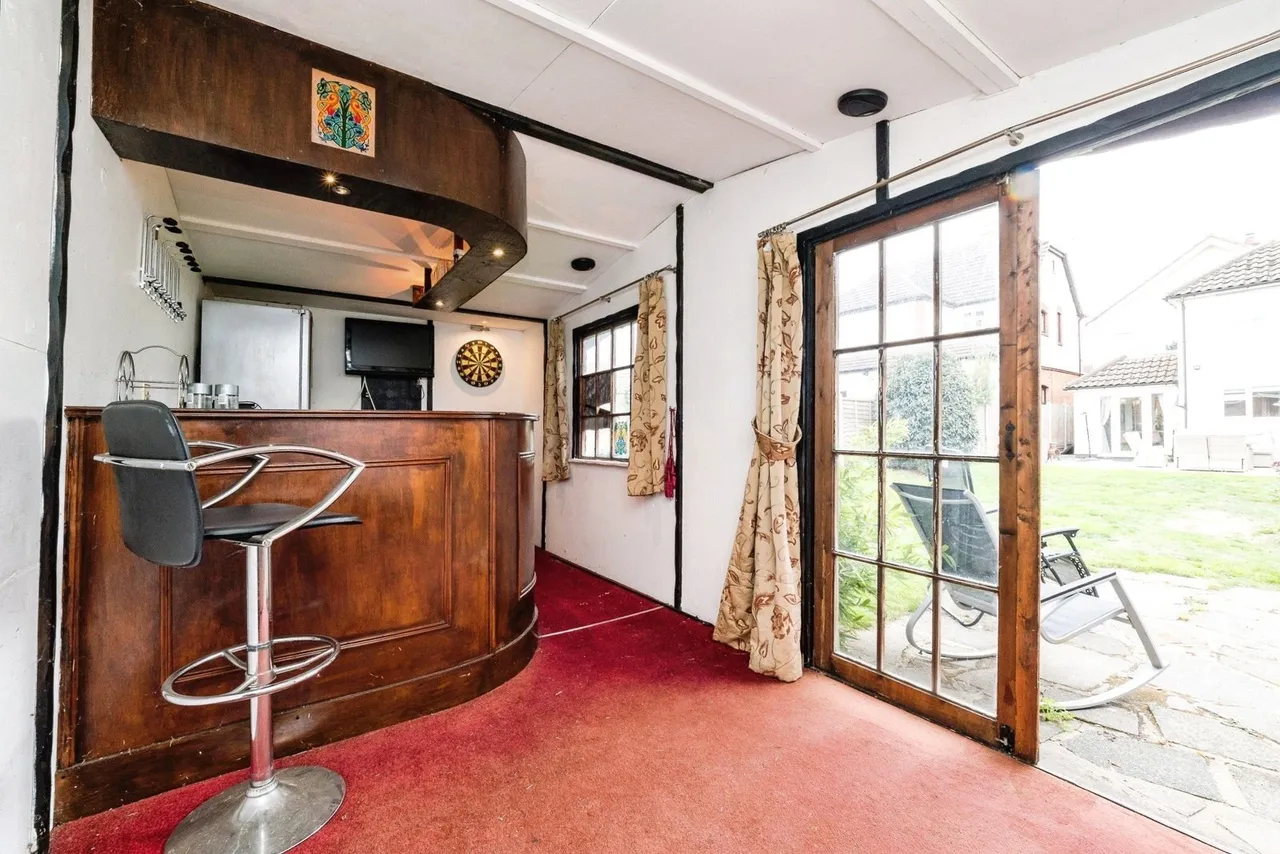 Wykeham Avenue, HORNCHURCH, Essex, RM11, photo 13