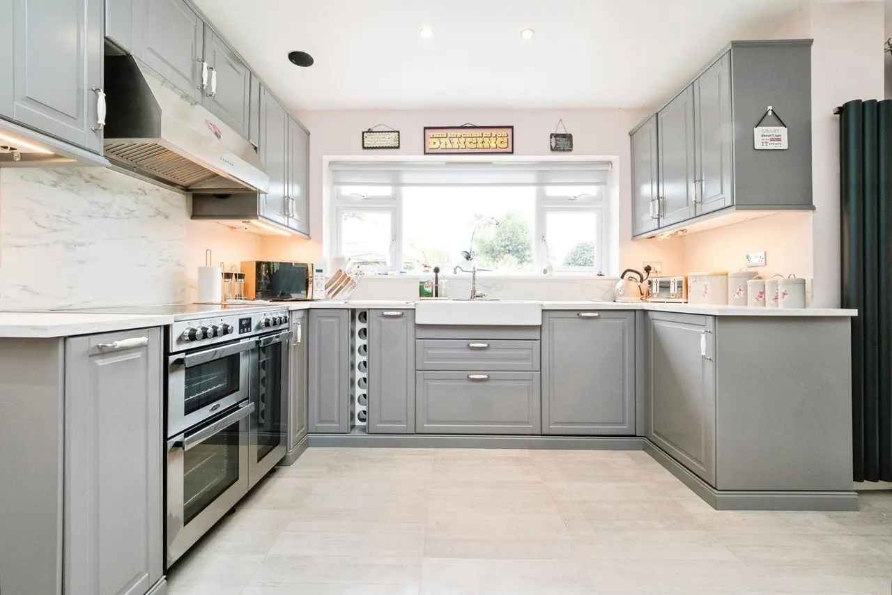 Wykeham Avenue, HORNCHURCH, Essex, RM11, photo 7