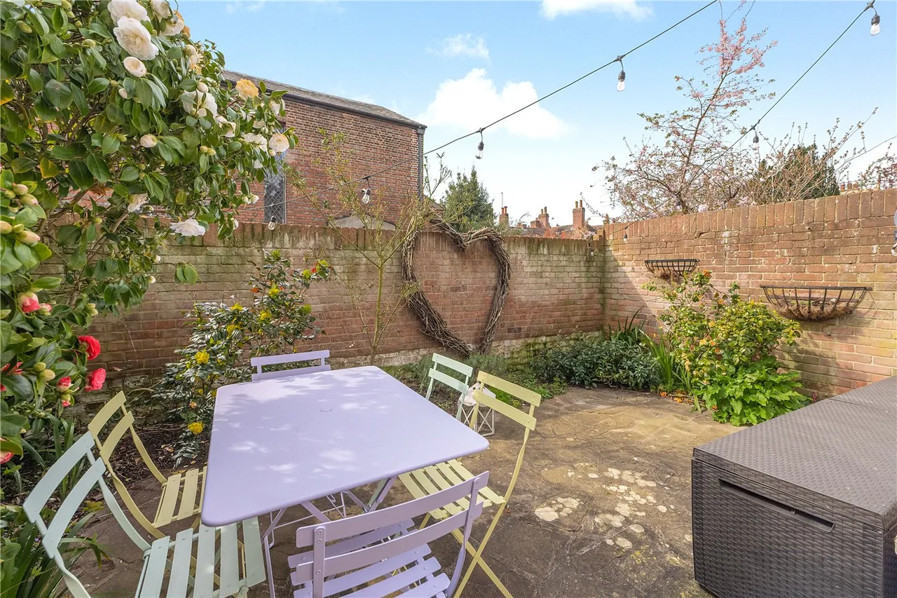 Abbots Place, Canterbury, Kent, CT1, photo 2