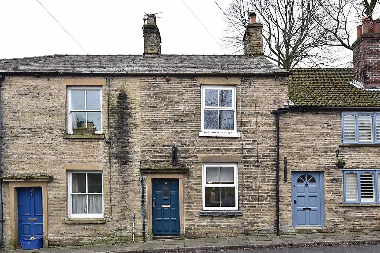 2 bed house to rent — Grimshaw Lane, Bollington