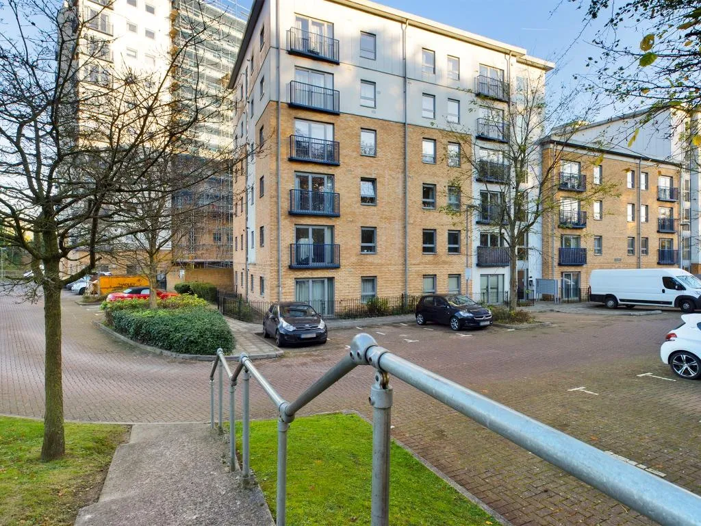 Priestley Road, Limes Park, RG24, photo 12
