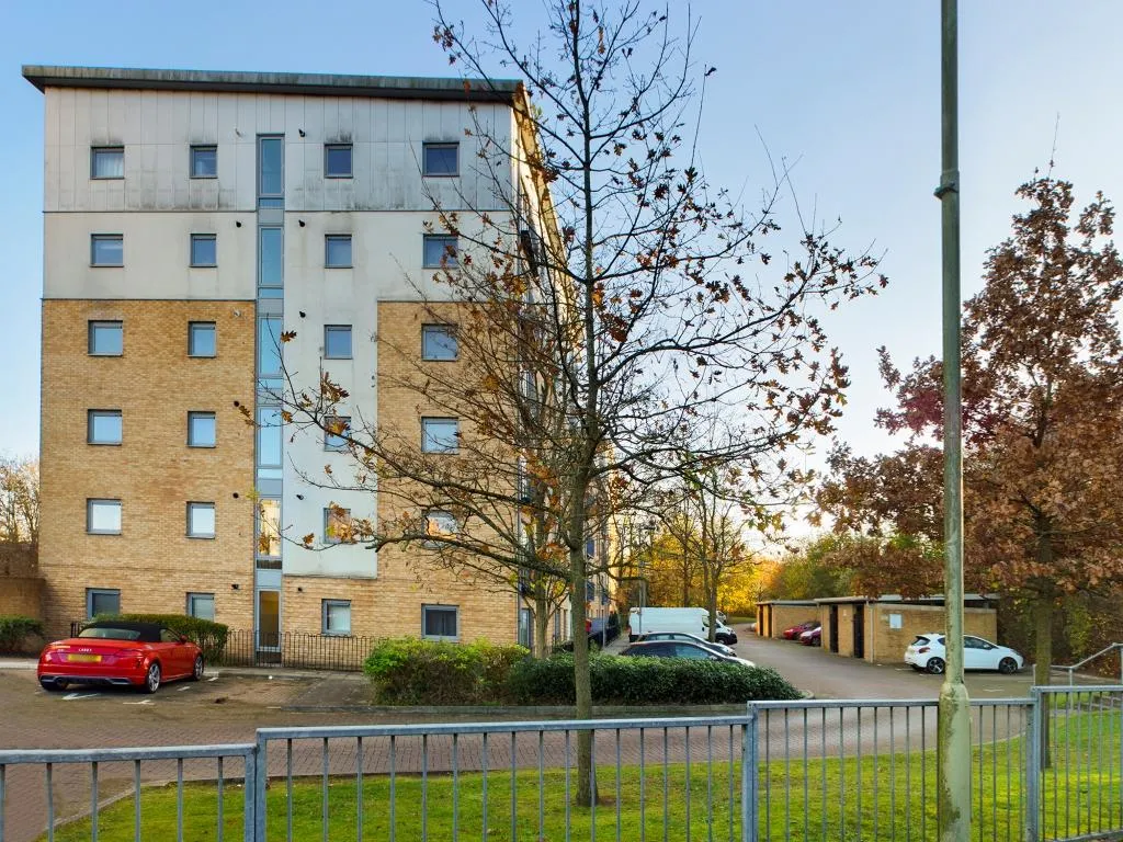 Priestley Road, Limes Park, RG24, photo 10