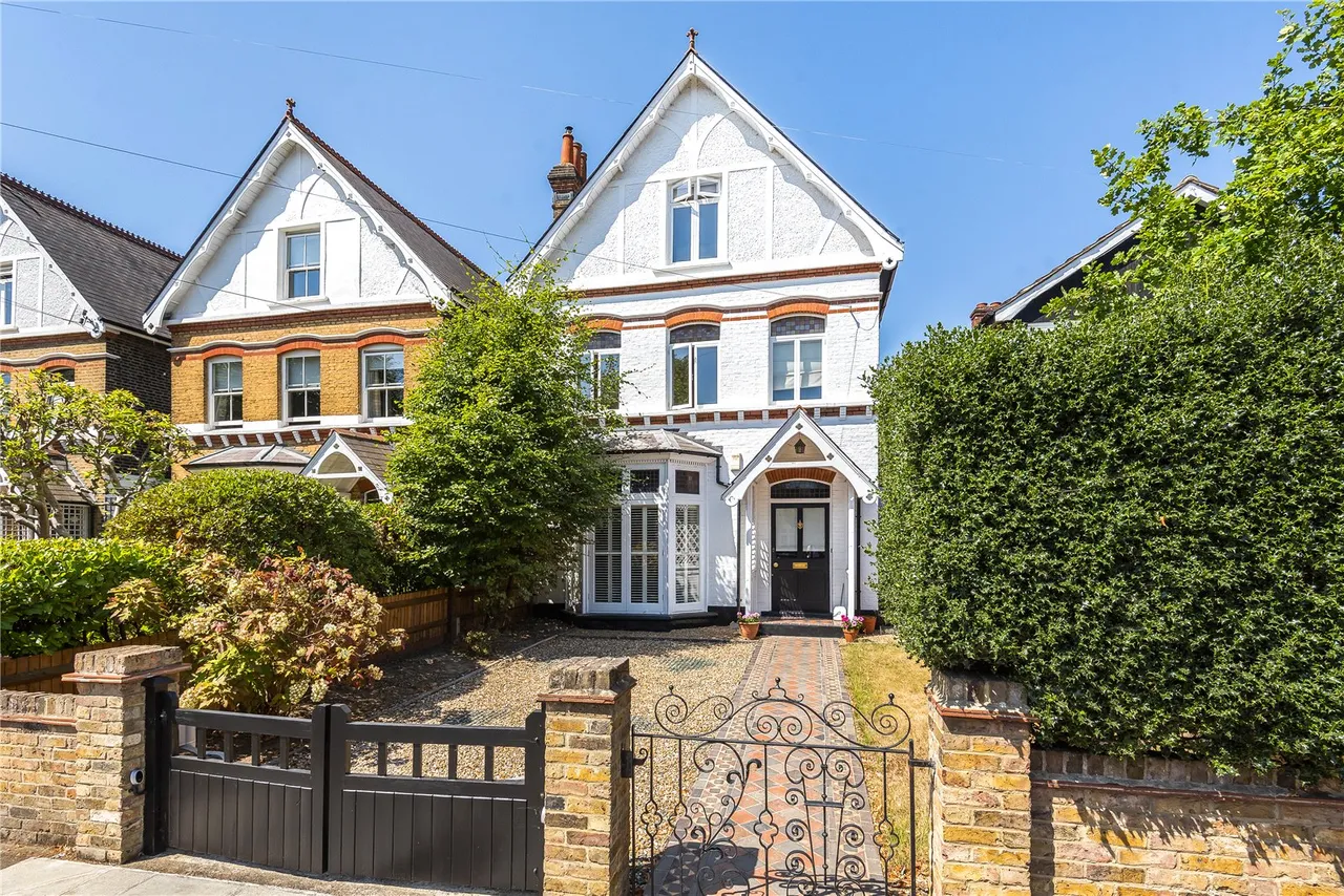 5 bed house for sale — Oxford Road, Teddington, TW11 0QA